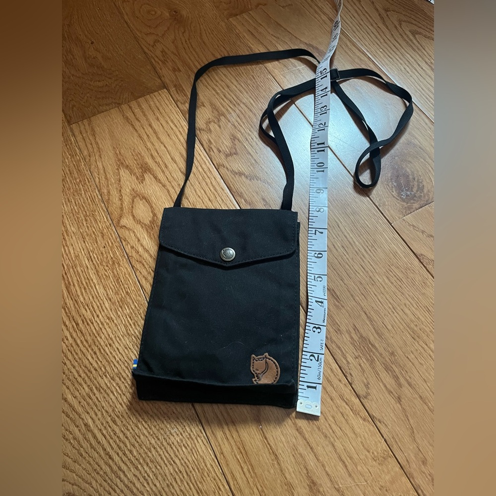 Fjallraven pocket bag black